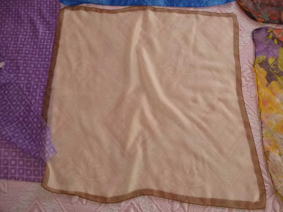 Lenços de mulher para pescoço