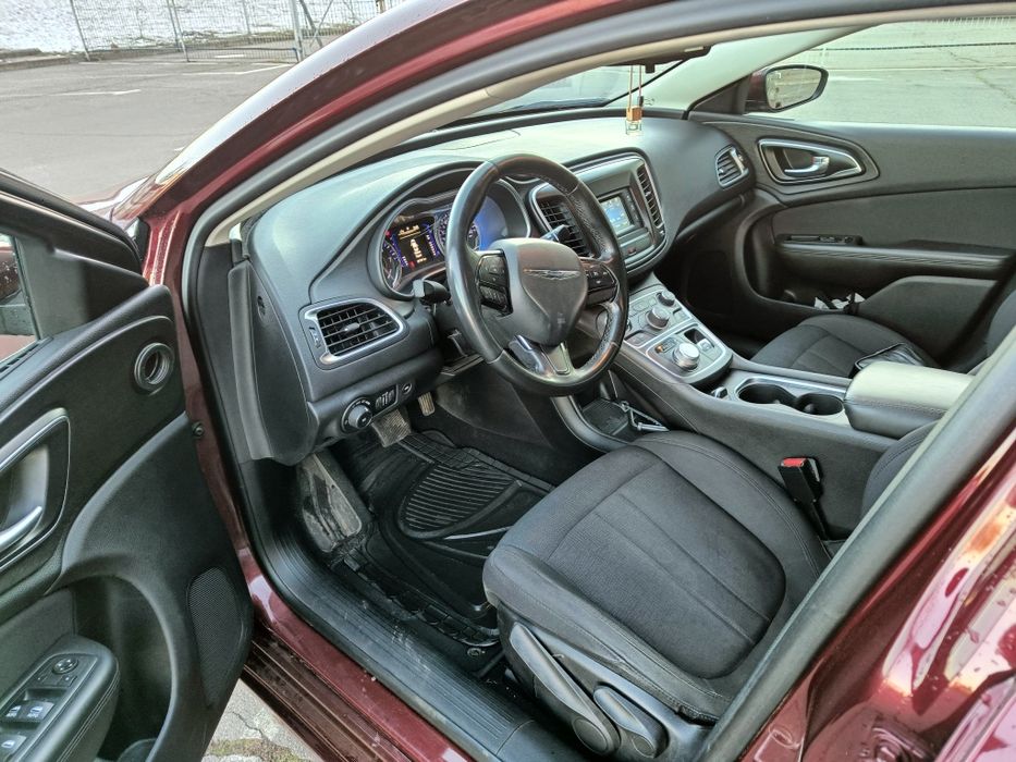 Chrysler 200 limited