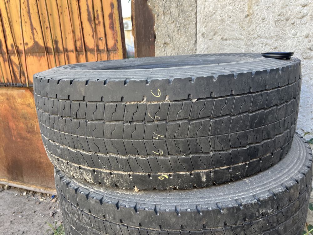 Продам грузовые шины 315/70/22,5  Bridgestone M749 выдучка