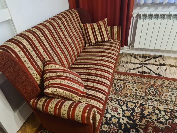 Trzy fotele i sofa stan idealny