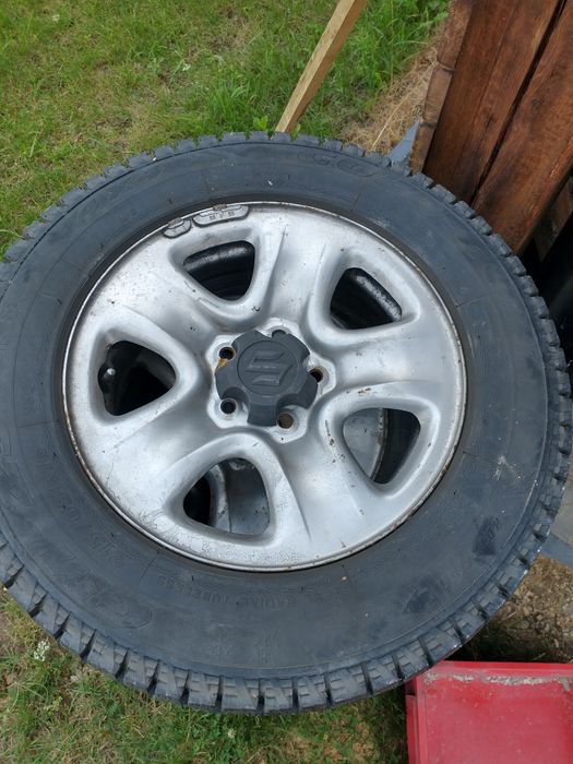 Sprzedam koła z oponami zimowymi rozmiar 16 215/65 rozstaw 5x114.3