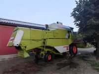 Claas Dominator 76