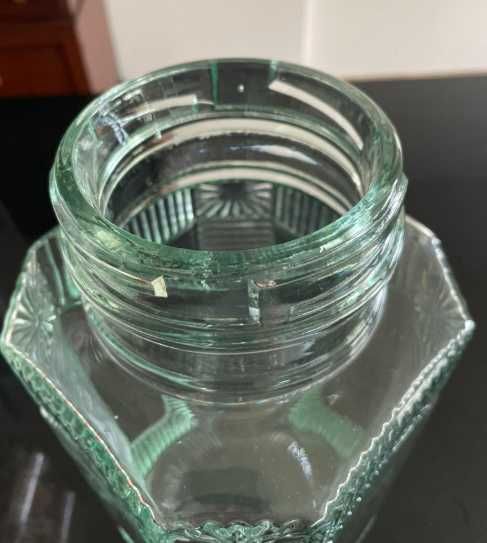 Frasco de vidro  muito decorativo
