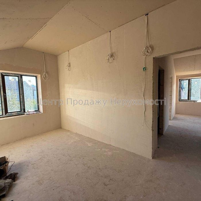 Продам будинок (дом) .Є-оселя