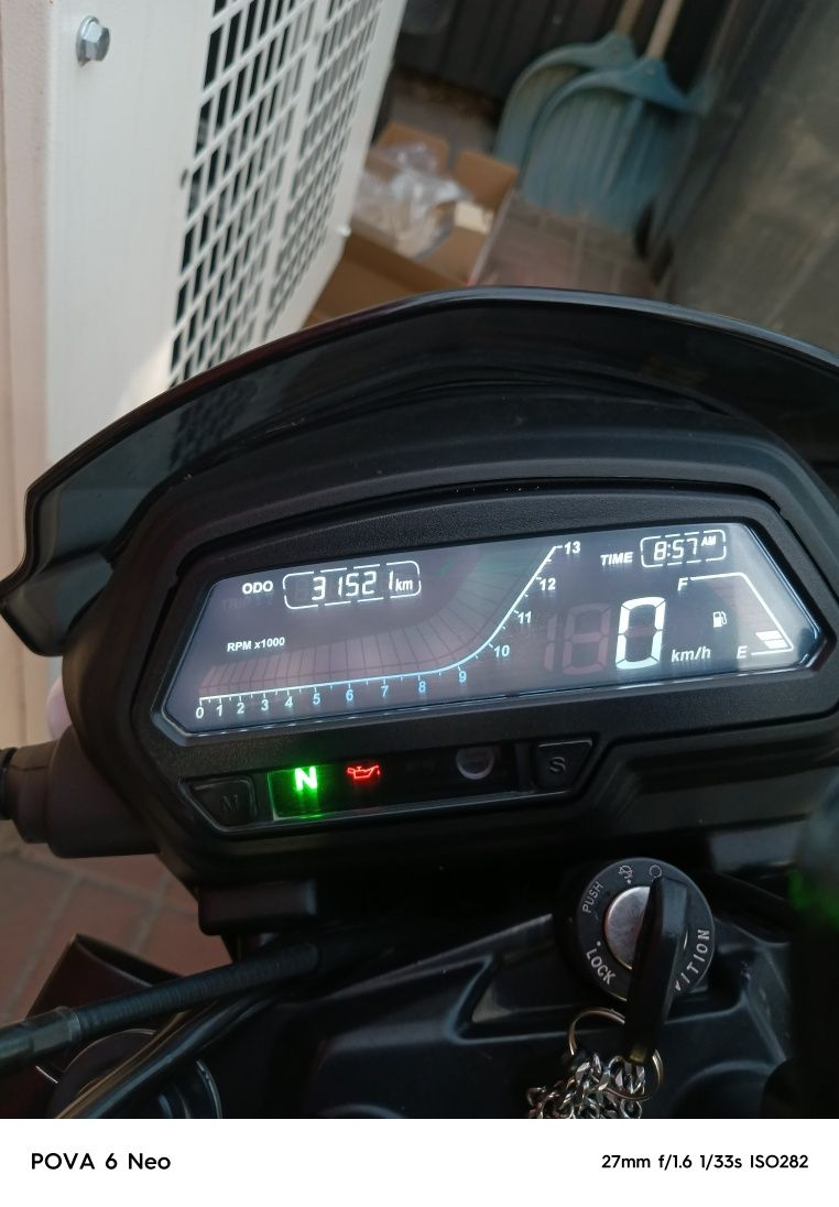 Bajaj Dominar 400 2018p