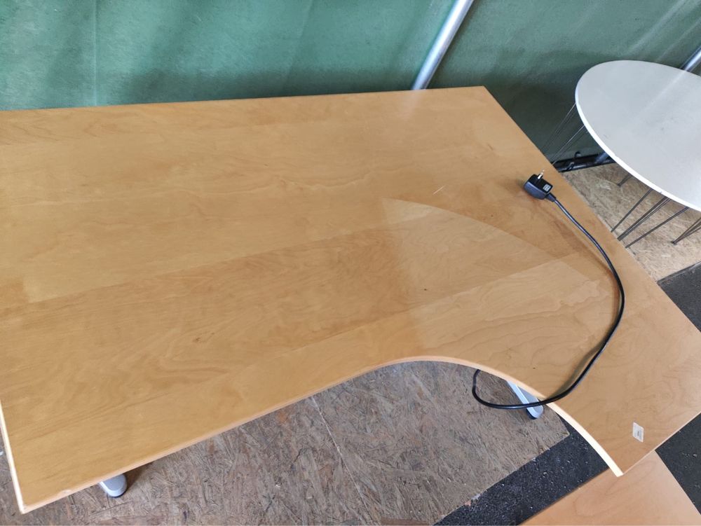 Ikea galant biurko z elektryczną regulacją wysokości