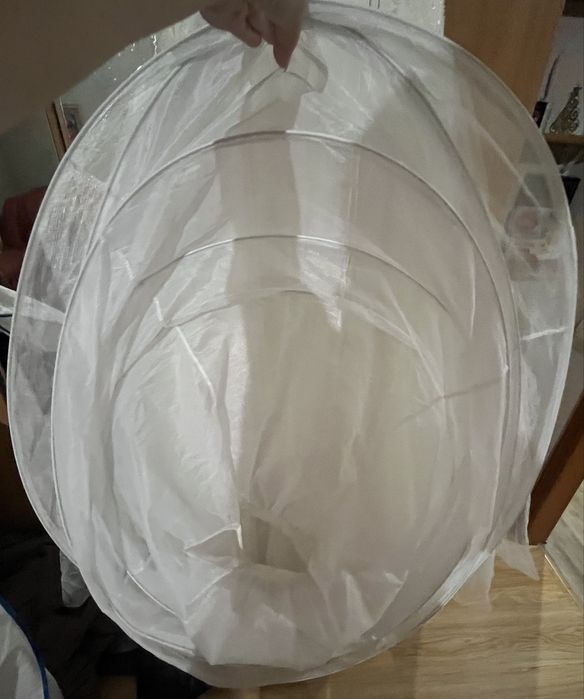 Продам весільну сукню