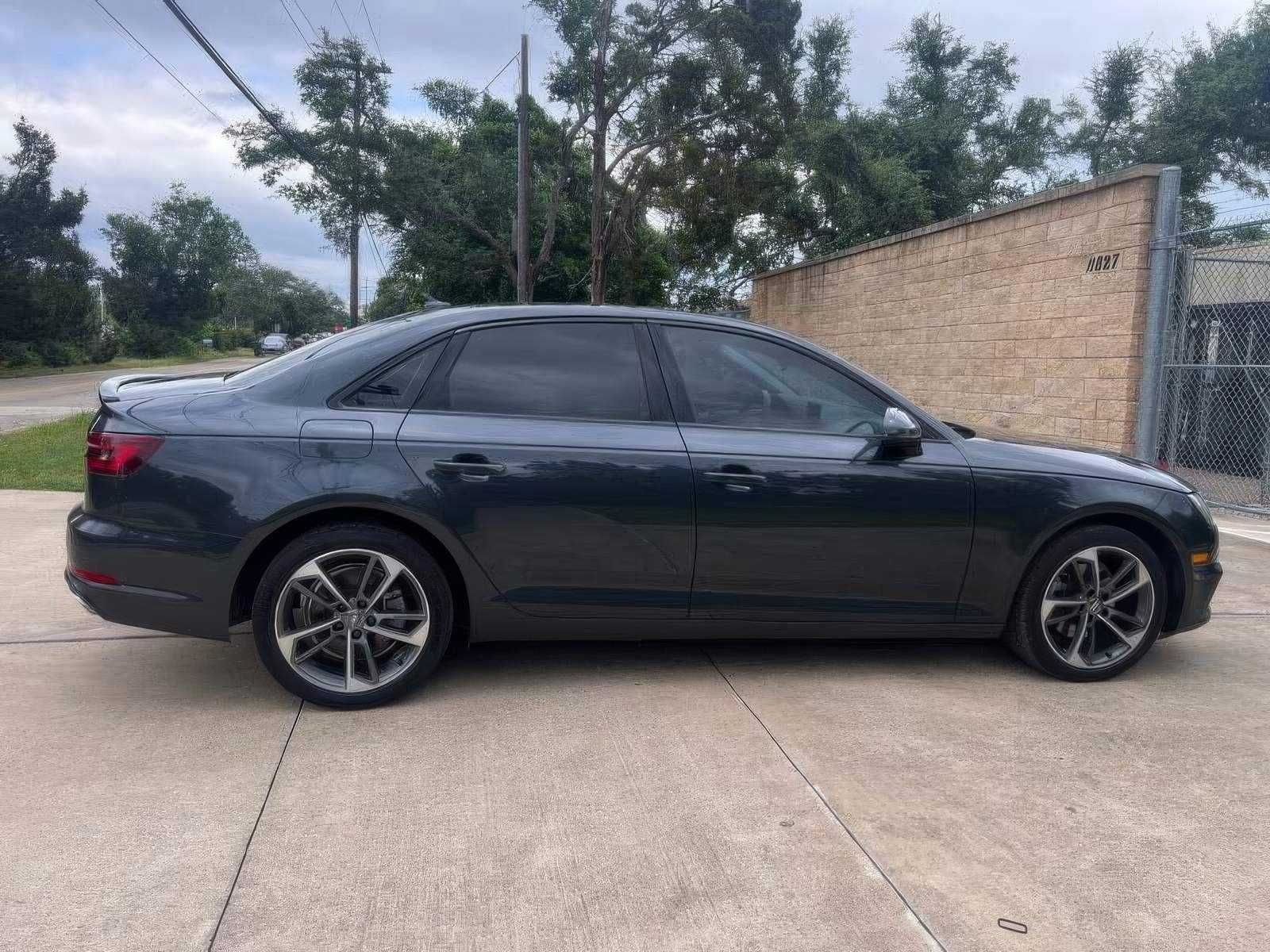 2019     Audi     A4