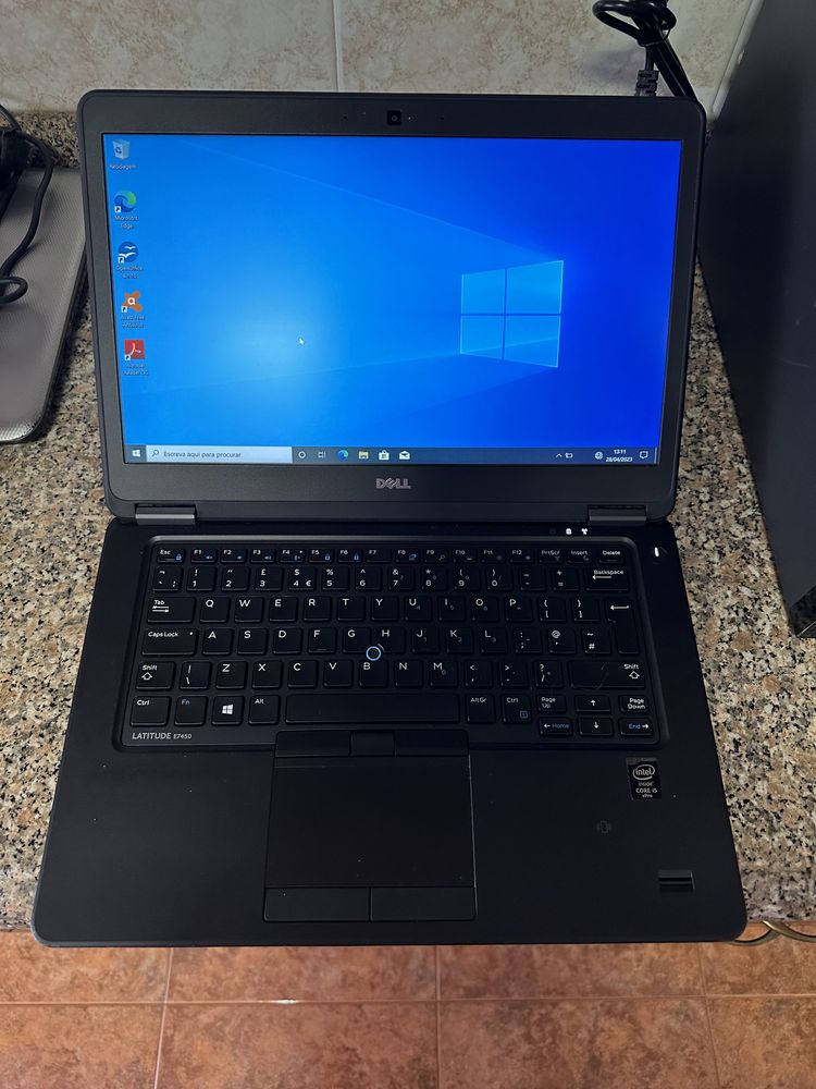 Dell Latitude e7450 (i5-5gen, 8GB ram, 120GB SSD, FHD)