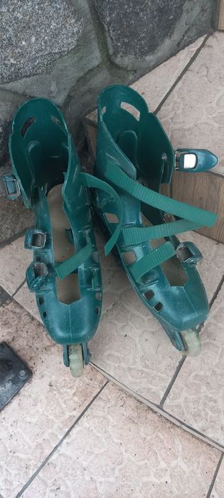Продам роликові коньки вдоброму стані