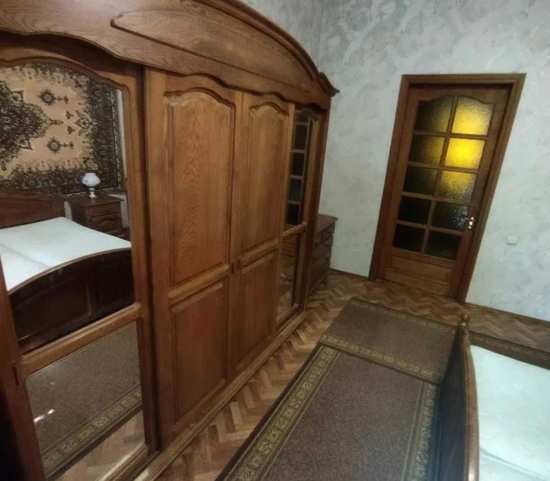 Аренда  3-ком.кв., Центр, Нагорка, ул. Чекмарёва