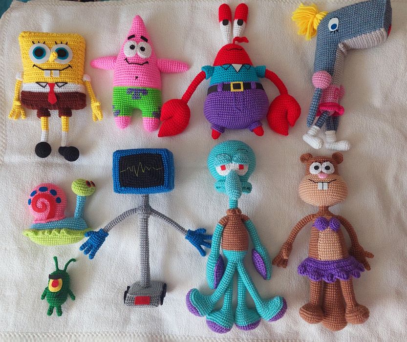 Герои Губка Боб крючком