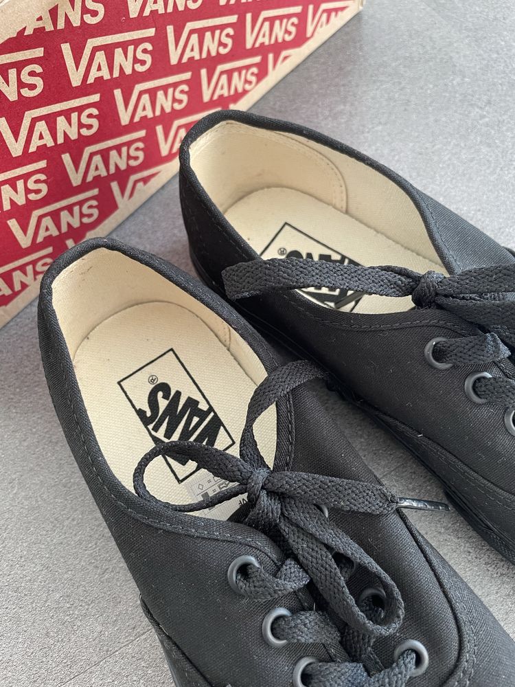 Vans кеди на шнурках 24 см устілка