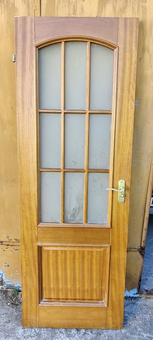 Продам кухонные двери из ясеня 200x70