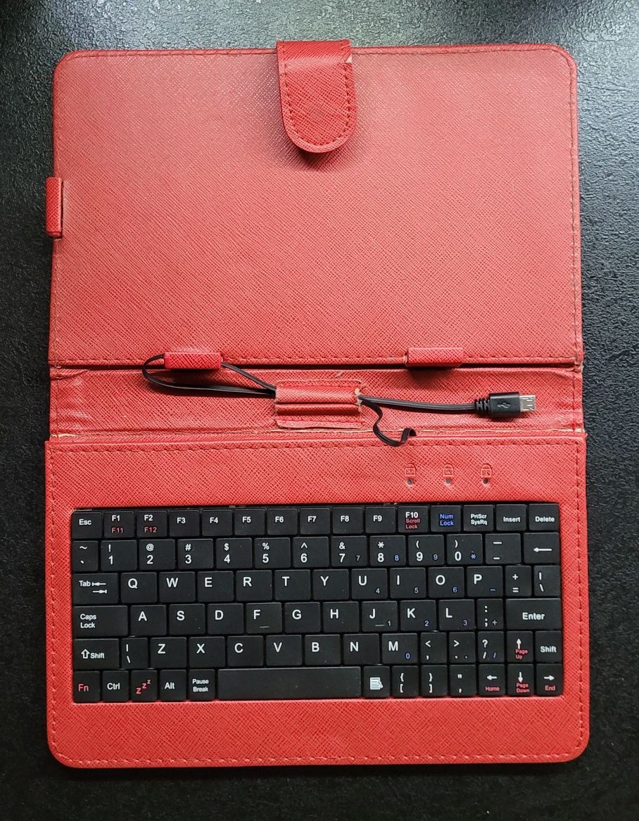 Etui na tablet z klawiaturą