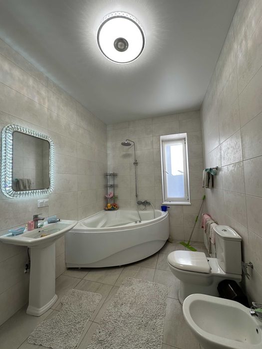 Дом новой постройки в черте города! АГВ, теплый пол! ТОРГ!