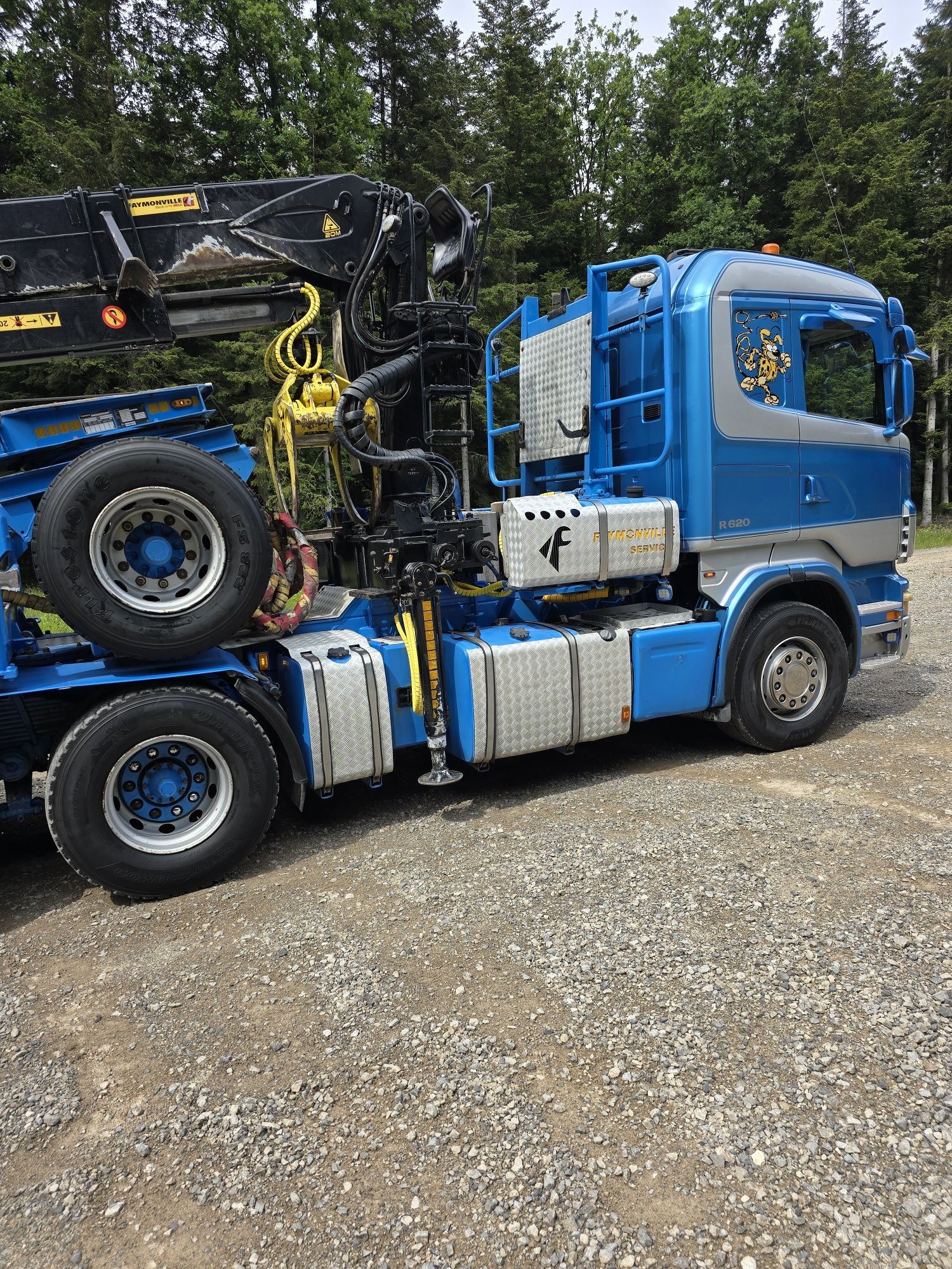 Scania R620, do drewna dłużycy, samochód do przewozu drewna