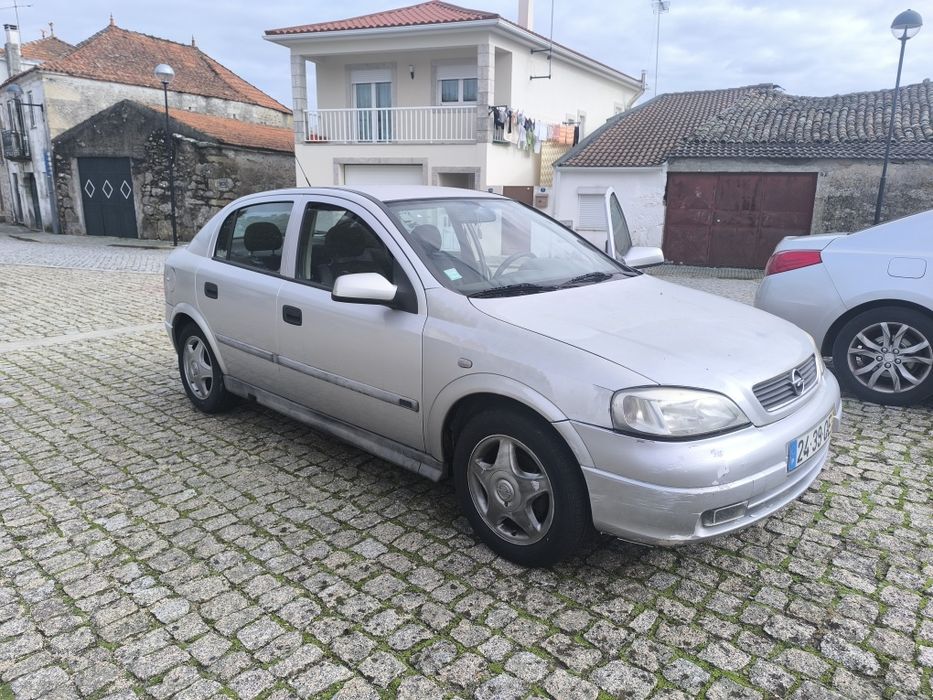 Vendo Opel astra 1.4 16 válvulas carro em perfeito estado