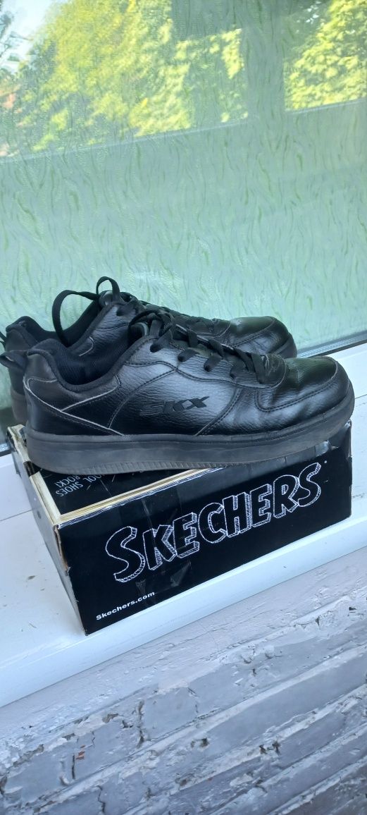 Кросівки skechers