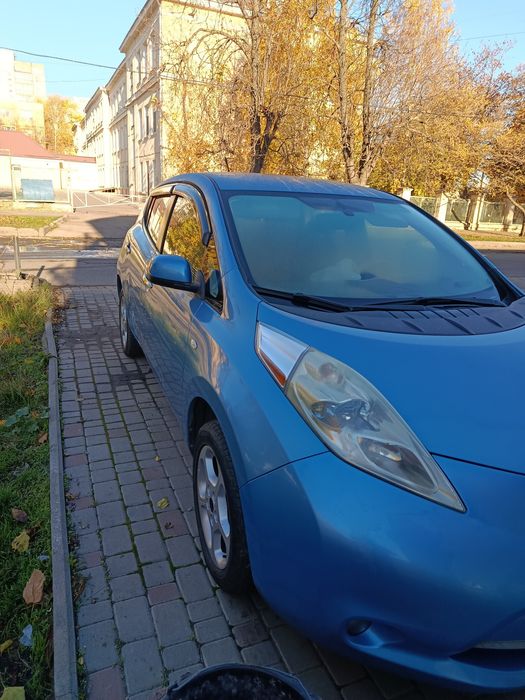 Nissan leaf 2011 Ниссан лиф