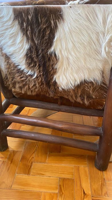 Cadeira de Pele de Vaca AREA STORE