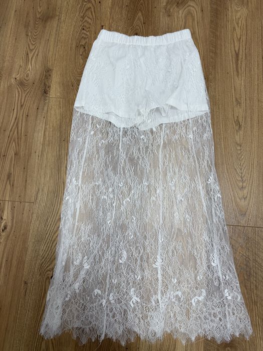 Спідниця з гіпюру з шортиками
