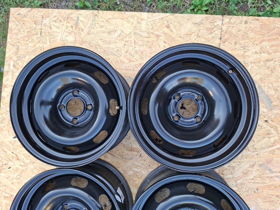 Felgi stalowe 4x108 15 Cali Peugeot 2008 / 301 /307 / 206 / 207 / 208