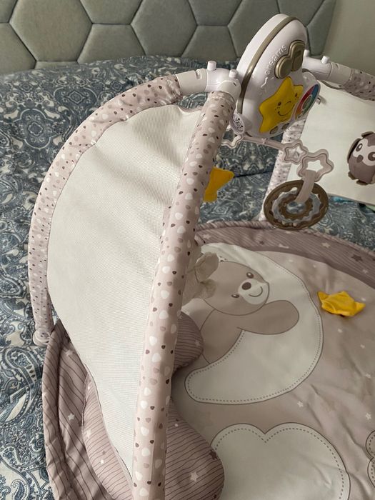 Tapete de atividades bebé