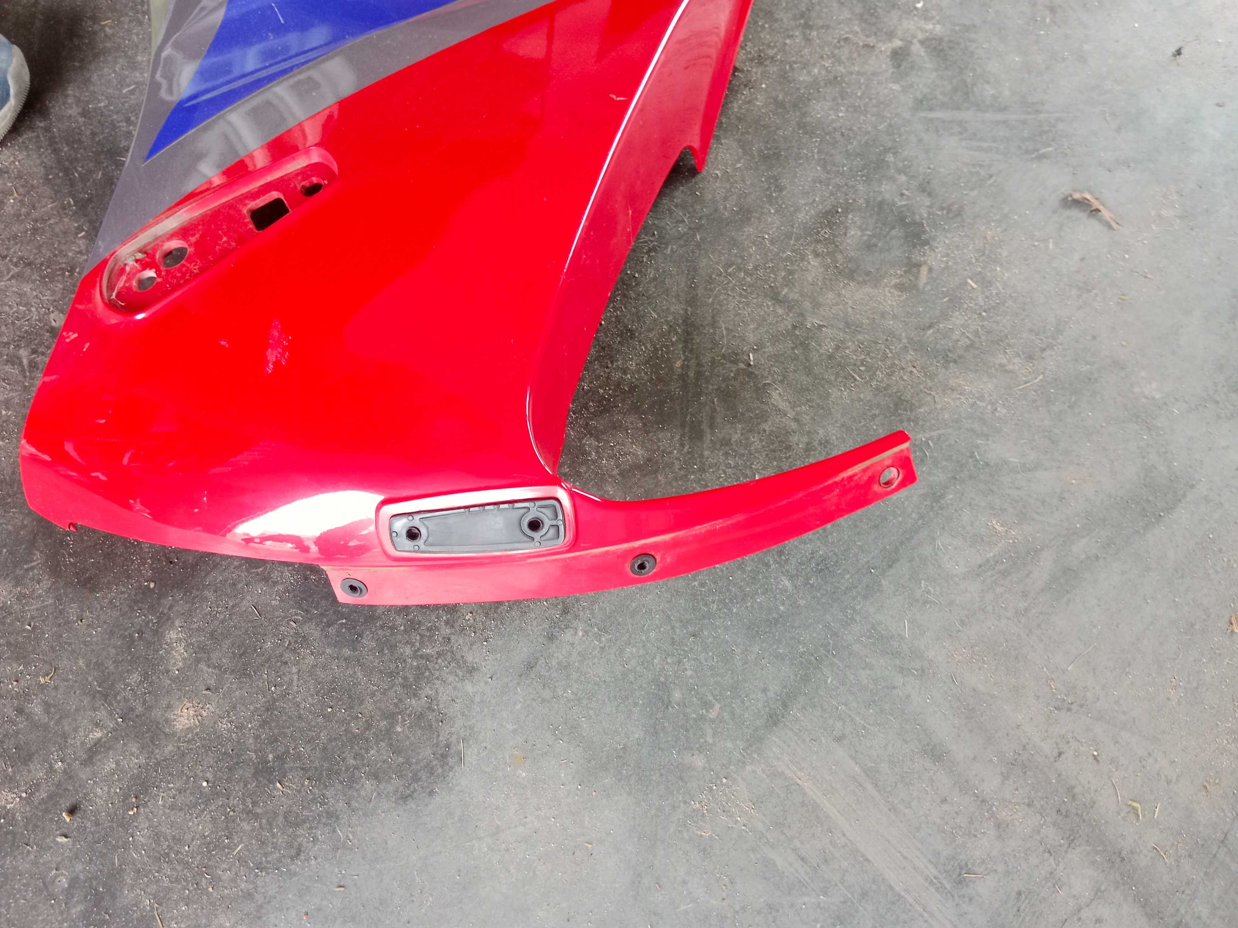 kawasaki gpx600 gpx 600 boczek czasza owiewka prawa przód przednia