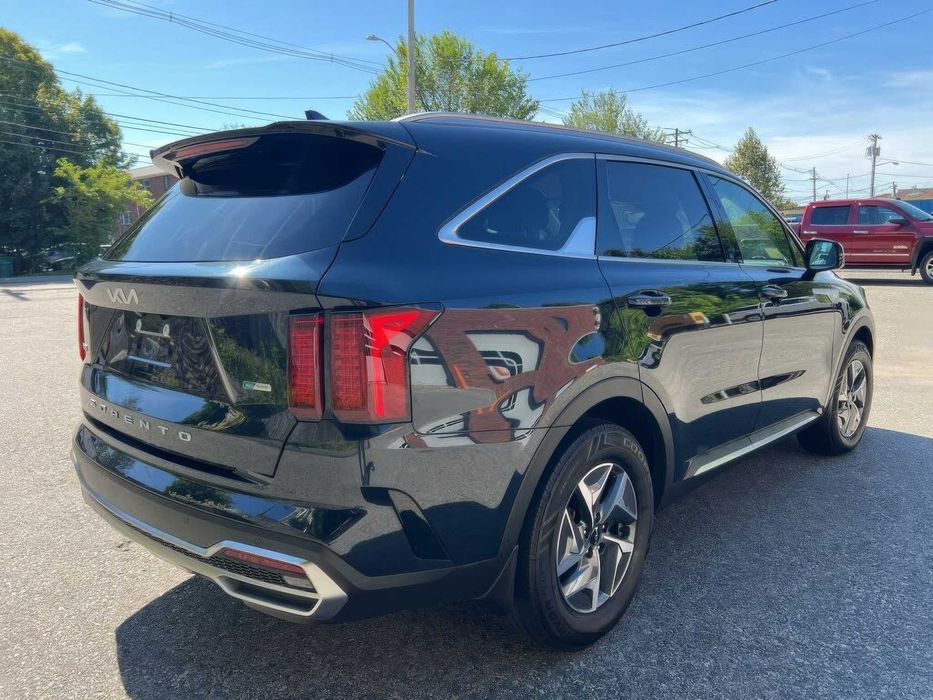 Kia Sorento S      2022