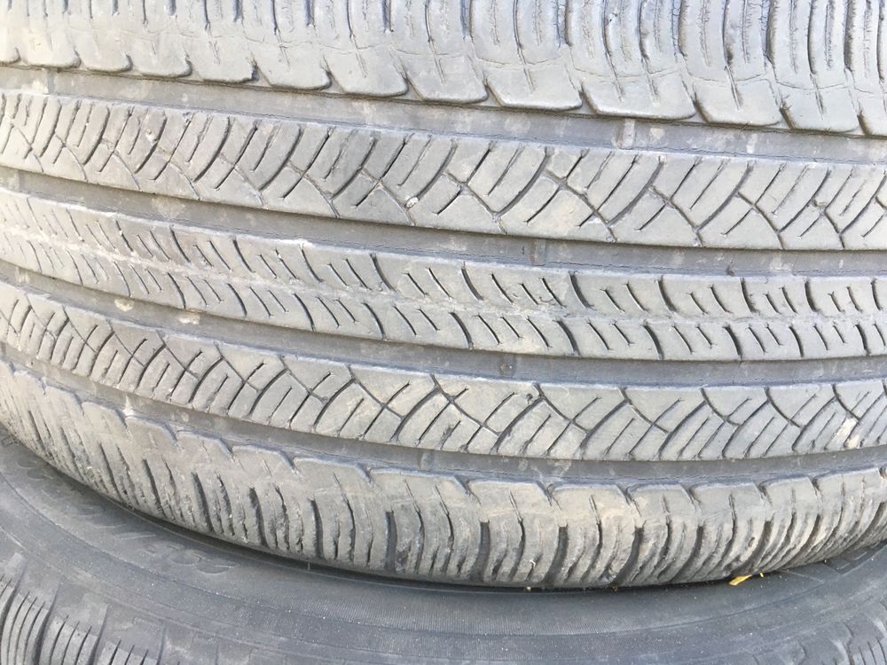 Мишлен разно широкий 265/45 20 и 295/40  R20 с порш макан