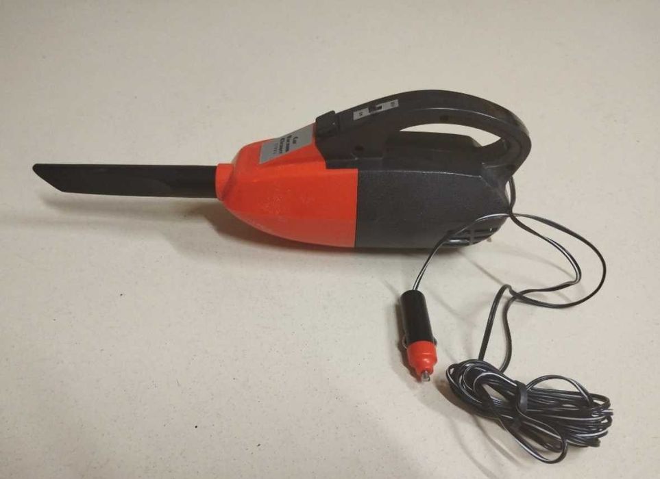 Odkurzacz samochodowy z czasów PRL