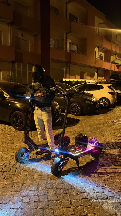 Trotinete elétrica Arwibon 2400 W Dual Motor – 52 V 23.4 Ah
