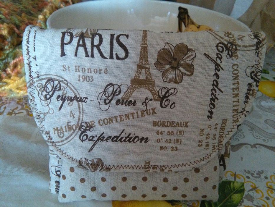 Carteira Dupla feita a mão Beje com tons castanho NOVA