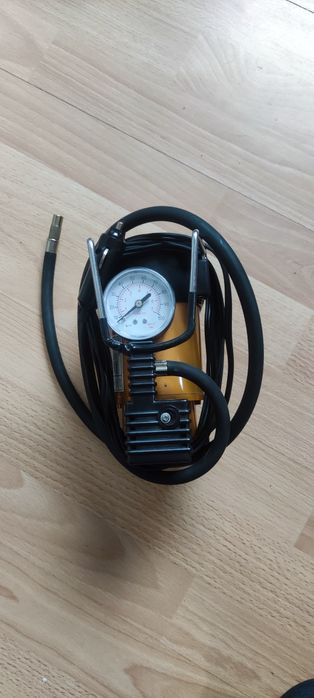 Автомобільний компресор