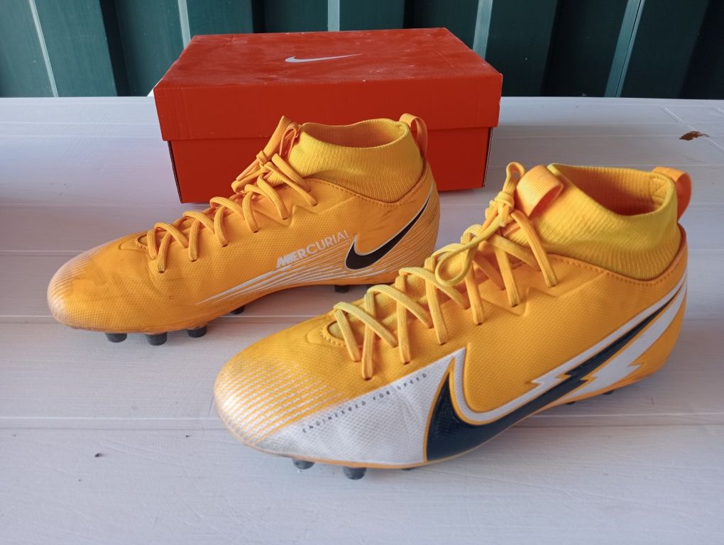 Chuteiras Nike superfly academy AG - tamanho 38,5