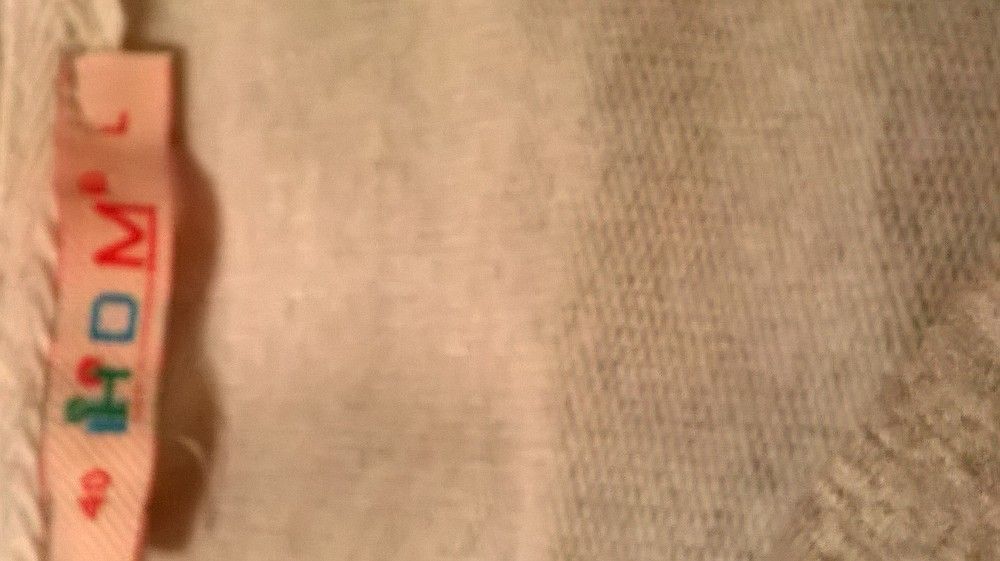 Худи с капюшоном.