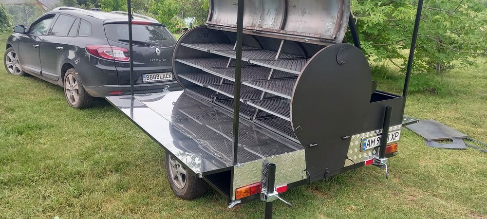 BBQ Барбекю Бочки на причіпі