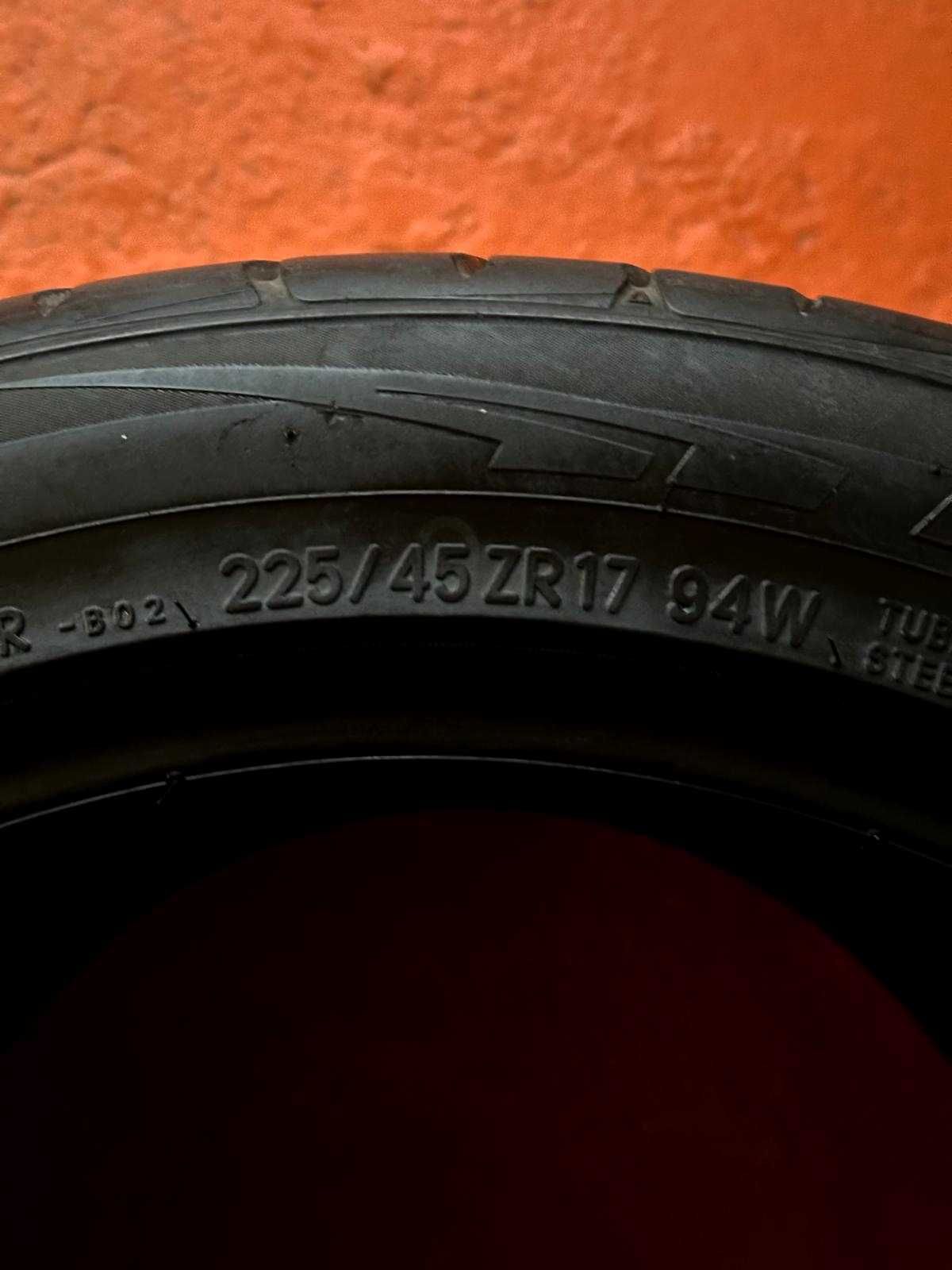 Pneus Toyo Proxes T1R - 225/45/17 - Como NOVOS