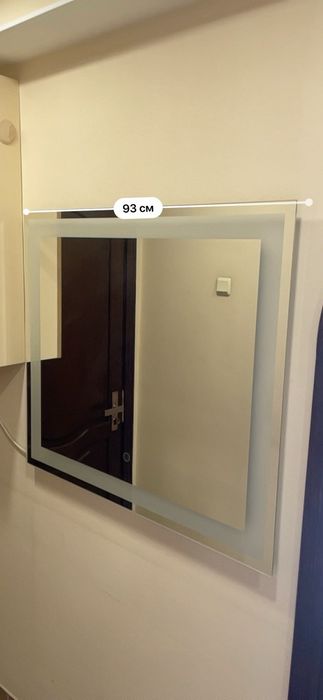 Зеркало с LED подсветкой и сенсорным управлением