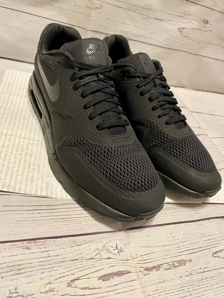 Крутые кроссовки Nike Air Max 1 Ultra Essential 819476 001 оригинал