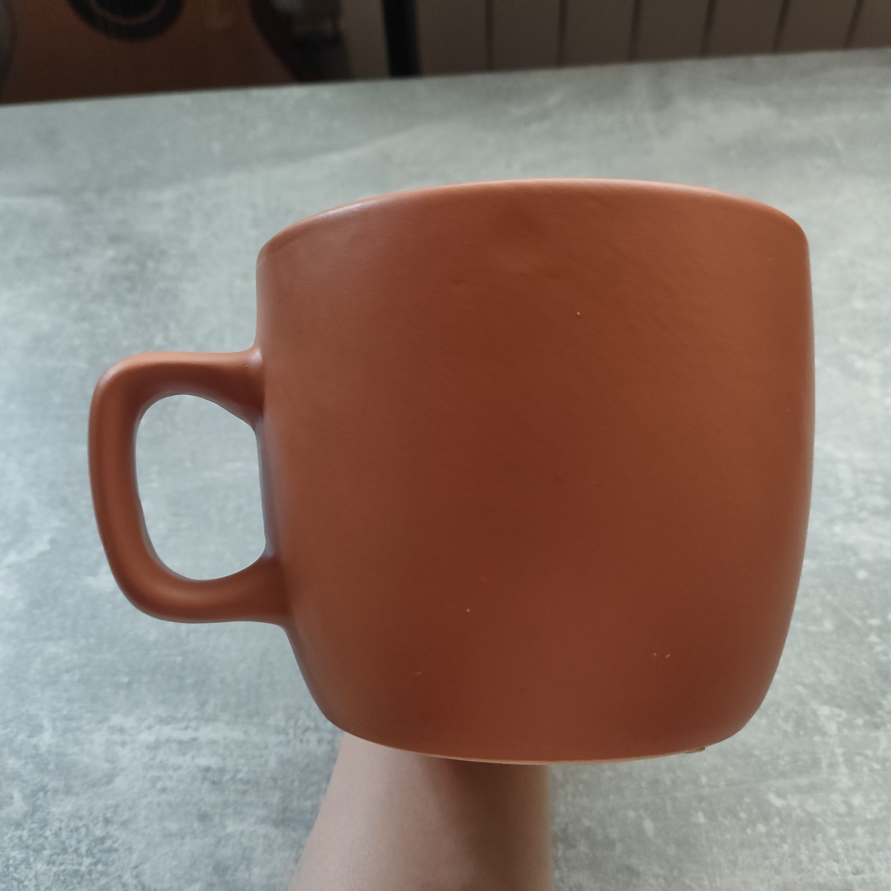 Duży kubek z napisem coffee