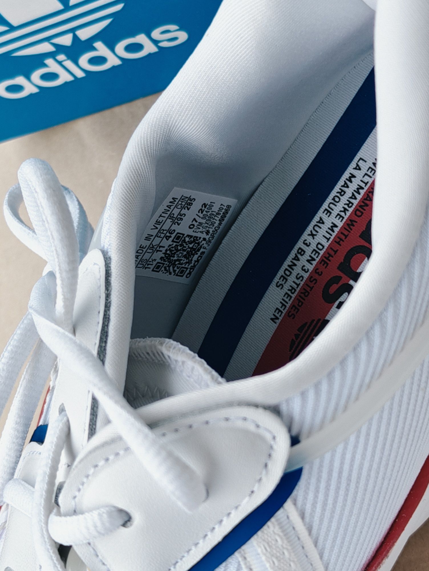 Nowe buty Adidas Ozweego 46 UK11 męskie białe jasne jak air Jordan