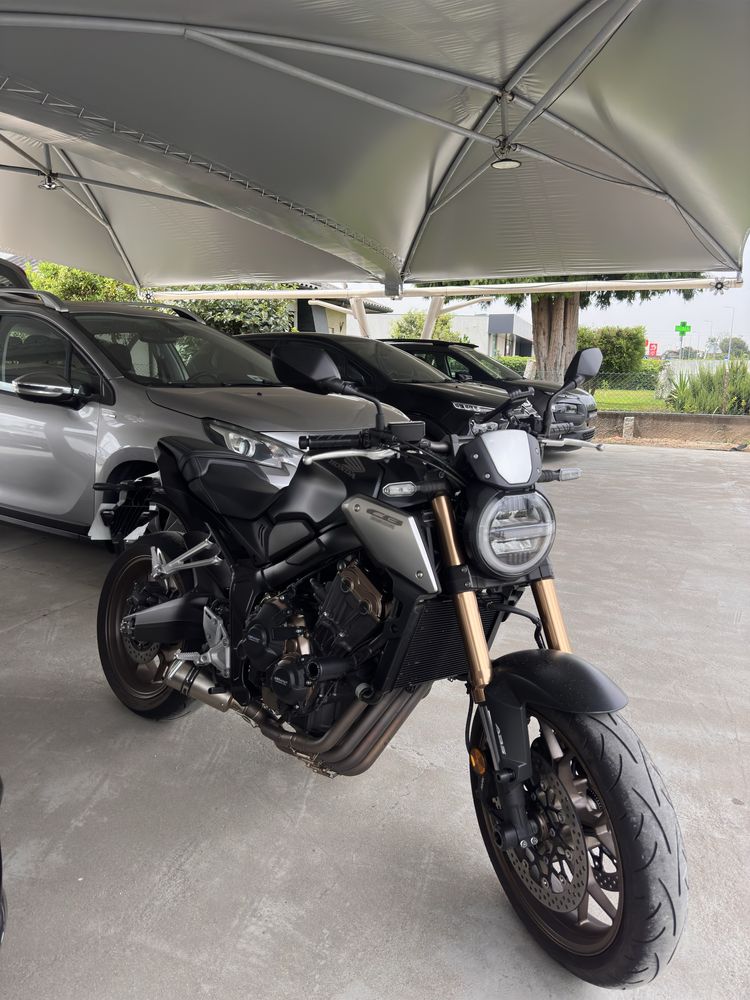 CB650R (com possibilidade de financiamento)