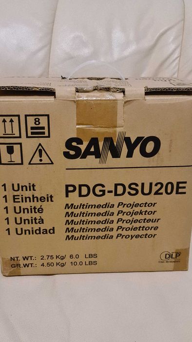 проектор Sanyo (майже новий)