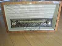 Radio, Loewe opta, model Bella Luxus type 6730w