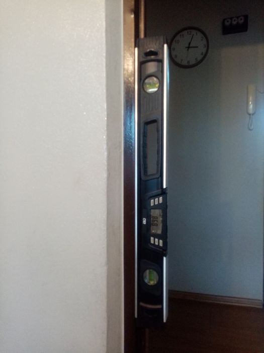 Poziomica 60 cm cyfrowa, elektroniczna, z wyświetlaczem
