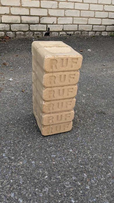 ДУБОВИЙ паливний/топливный брикет d25 Піні-Кей, Руф RUF для камінів