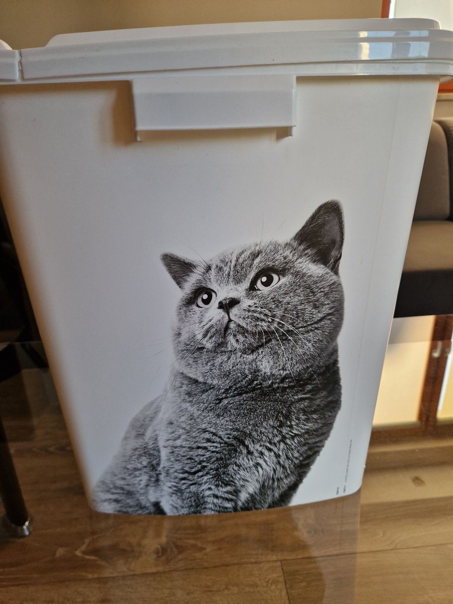 Wiadro pojemnik na karme 40 litrów royal canin kot