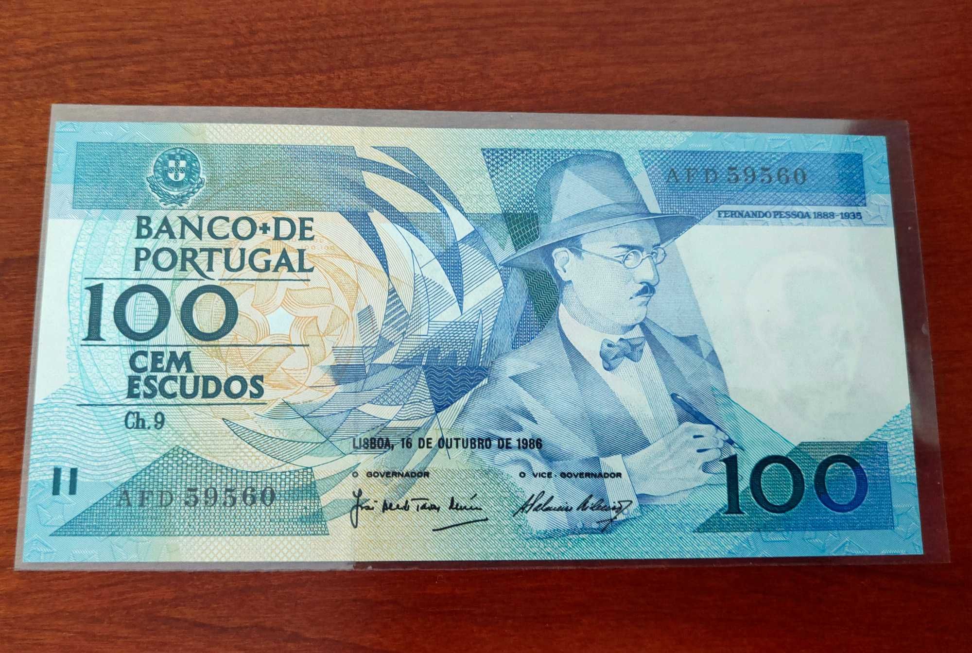 *nova* nota de 100 escudos (Fernando Pessoa, 1986)